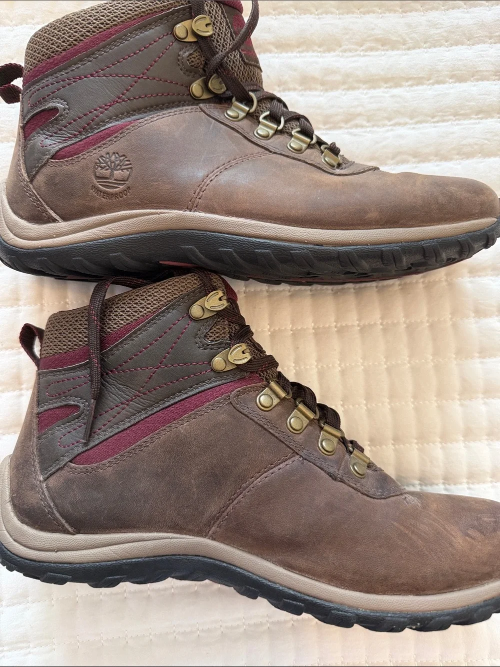 Timberland Women's 7.5 Norwood Mid Waterproof Hiking Boot - Picture 9 of 10